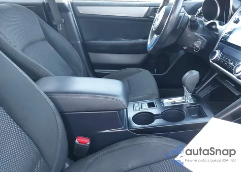 2018 Subaru Outback 2.5I Premium z USA, uszkodzony, nr VIN 4S4BSADC7J3346586